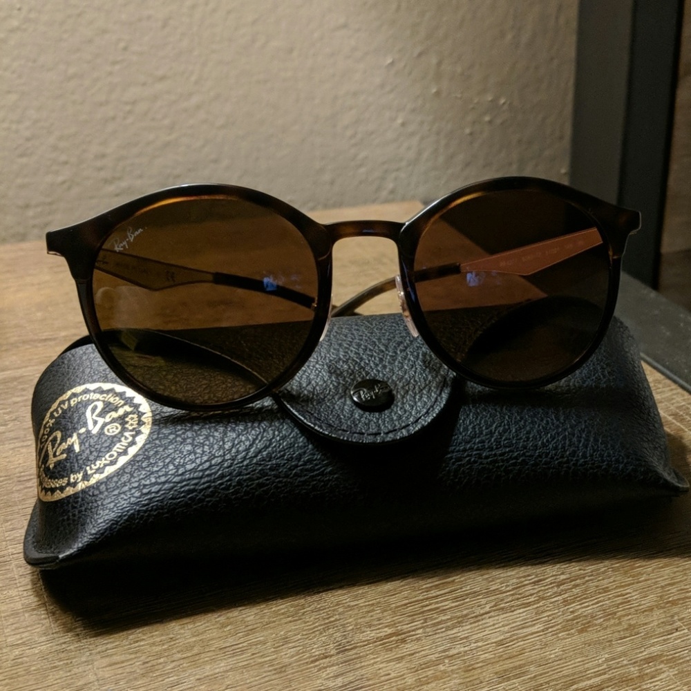 Women's Ray Ban "Emma" in tortious